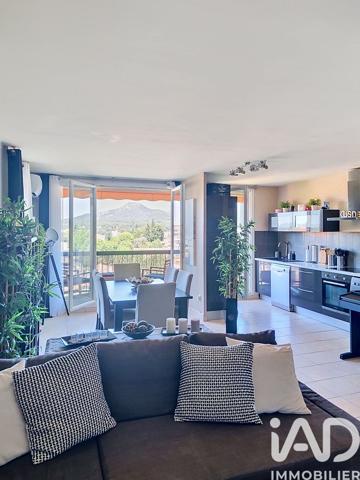 Appartement à vendre 4 pièces 76 m² Aubagne