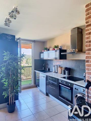 Appartement à vendre 4 pièces 76 m² Aubagne
