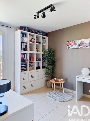 Appartement à vendre 4 pièces 76 m² Aubagne