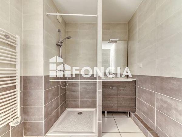 À vendre Appartement 2 pièces 44 m² - Bron 69500