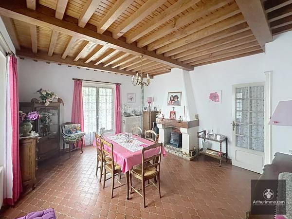 Vente                                                      Maison
                        
                     6 pièces                      146 m2                     à Mably