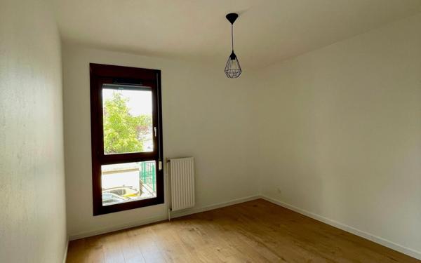 Appartement à louer    3 pièces • 70,80 m2 Annemasse