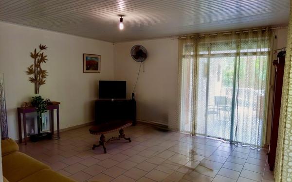 Appartement à louer    4 pièces •  Le Gosier