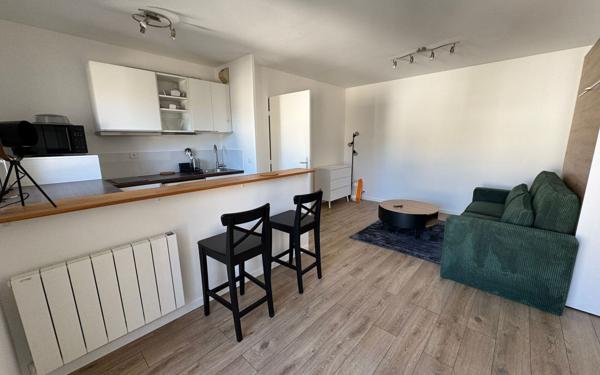 Appartement à louer    1 pièce • 31,76 m2 Viroflay