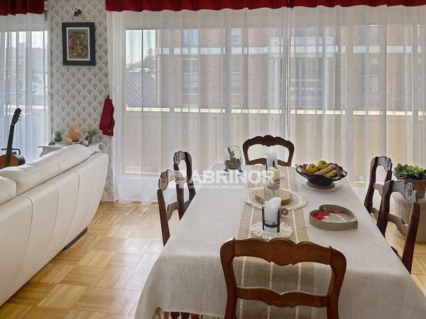 APPARTEMENT 3 CHAMBRES AVEC BALCON ET GARAGE PROCHE CENTRE VILLE DERNIER ETAGE VALENCIENNES