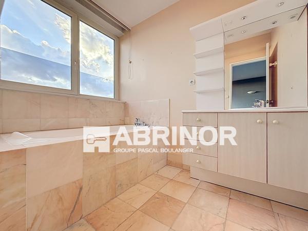 Roubaix, appartement 113m², balcon et cave ROUBAIX