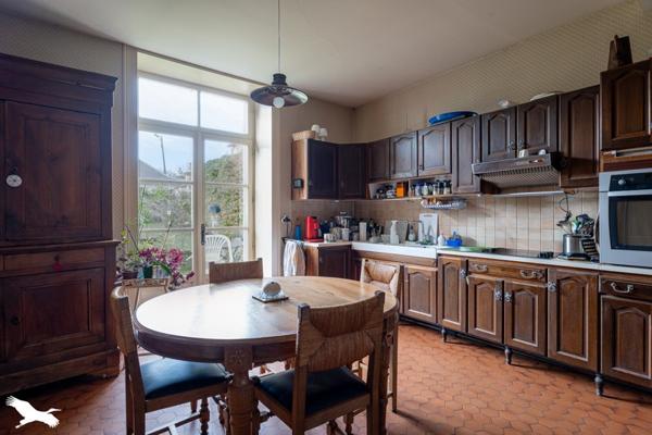 Maison à vendre |  Matha |  9 pièces | 319 m²