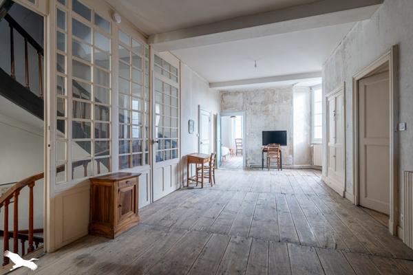 Maison à vendre |  Matha |  9 pièces | 319 m²