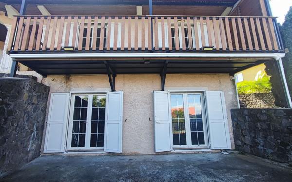 Maison à vendre    11 pièces •  Saint-Joseph