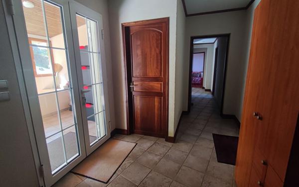 Maison à vendre    11 pièces •  Saint-Joseph