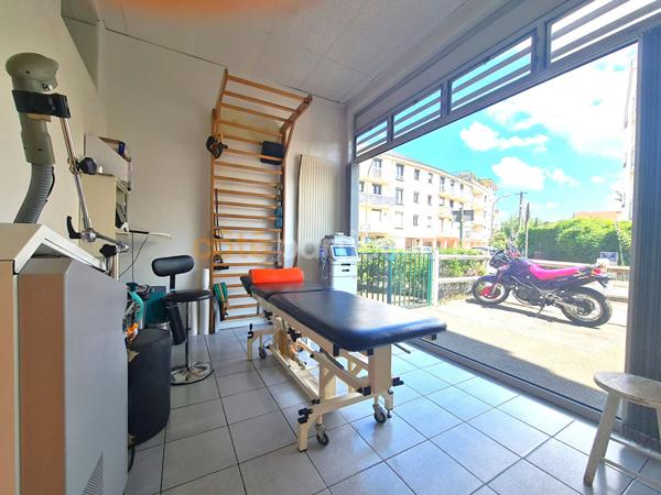 Location Local commercial68,38 m² - 3 Pièces - LE PECQ (78230)