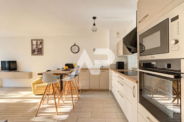 Appartement Rueil Malmaison 3 pièce(s) 62.86 m2 485 000 € **  - Référence  20090