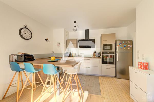 Appartement Rueil Malmaison 3 pièce(s) 62.86 m2 485 000 € **  - Référence  20090