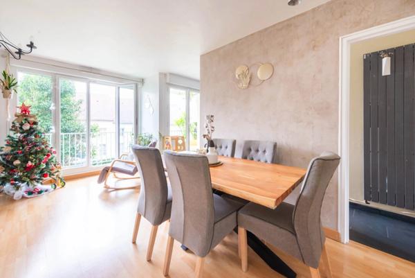 Rueil-Malmaison 92 – Centre-Ville - 2 chambres - 71m² - Balcon/Loggia