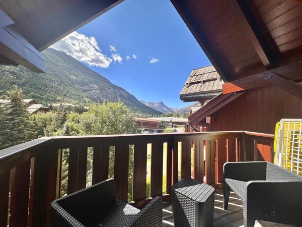 Duplex rénové, terrasse, vue pistes de ski