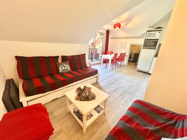 Duplex rénové, terrasse, vue pistes de ski
