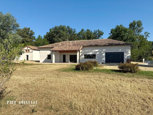 Ferme rénovée de 174m2 avec dépendance de 30m2