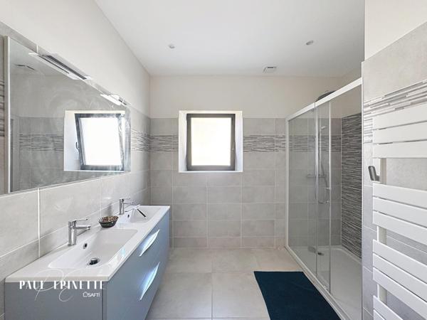 Ferme rénovée de 174m2 avec dépendance de 30m2