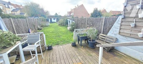 Située dans un environnement paisible, cette charmante maison en très bon état général, saine e...