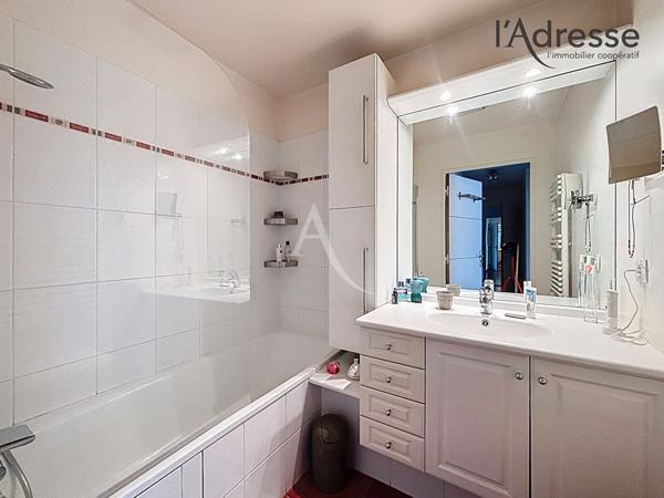 Marché Caron - 3 pièces 67 m² avec terrasse plein soleil