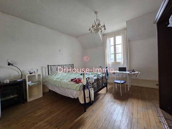 Immeuble à vendre 7 pièces de 210 m²