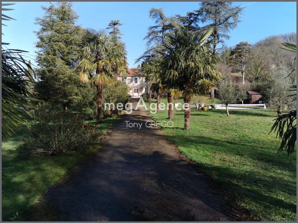 Maison à MIRANDE, 32300 - 8 pièces 226m²