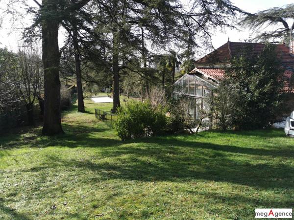 Maison à MIRANDE, 32300 - 8 pièces 226m²