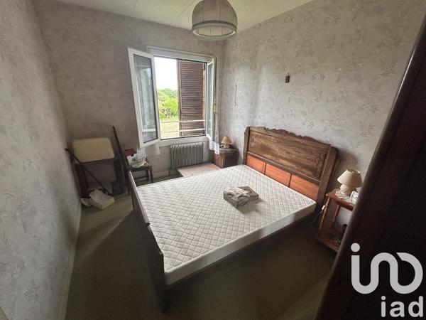 Maison 4 pièces de 80 m² à Saint-Benoît-du-Sault (36170)