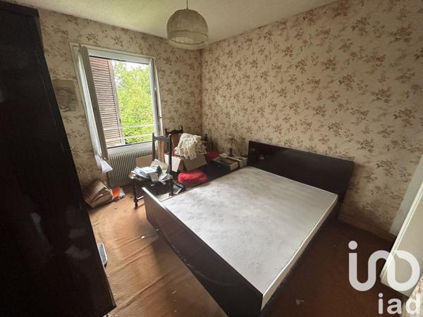 Maison 4 pièces de 80 m² à Saint-Benoît-du-Sault (36170)