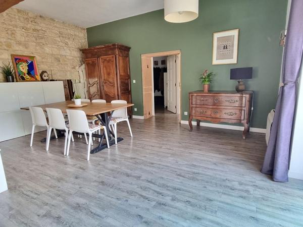 Maison Les Cheres 8 pièces 220 m2, garage, piscine