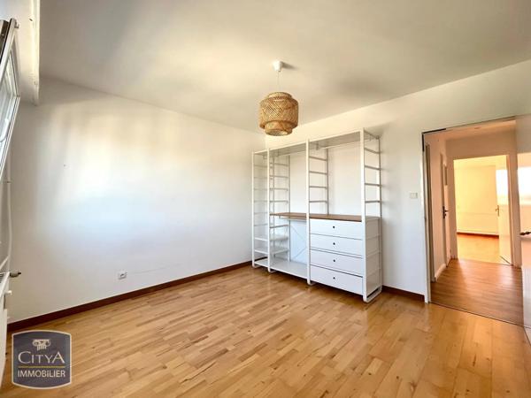 Appartement à louer 3 pièces 90.13m²