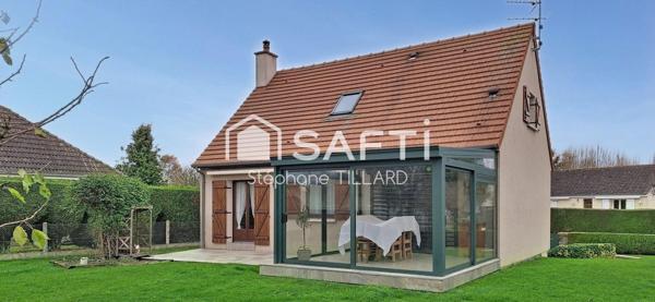 Maison familiale au cœur de village, commerces, services et école à pied