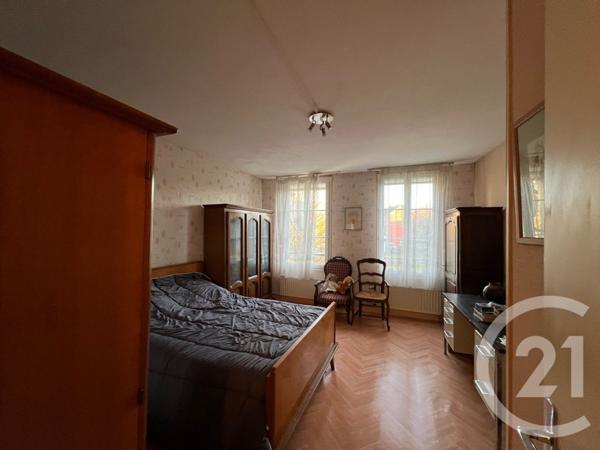 Maison à vendre  13 pièces - 215,50 m2 LA FERE - 02