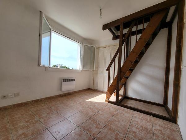 Châteauneuf-les-Martigues (13220) HAUT DE VILLA TYPE 4 PIECES 90M2 HABITABLE AVEC PLACES DE PARKING