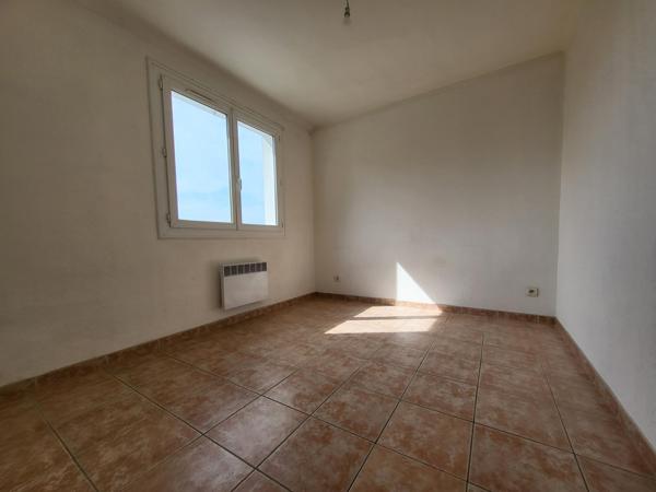 Châteauneuf-les-Martigues (13220) HAUT DE VILLA TYPE 4 PIECES 90M2 HABITABLE AVEC PLACES DE PARKING