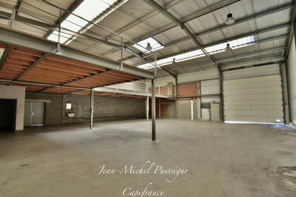 Entrepôts & Bureaux de 320m2 à vendre SAINT GAUDENS (31), Terrain 1000m2