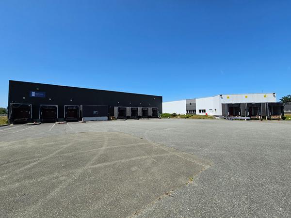A VENDRE SITE INDUSTRIEL LAVAL , Change A VENDRE SITE INDUSTRIEL LAVAL , Change