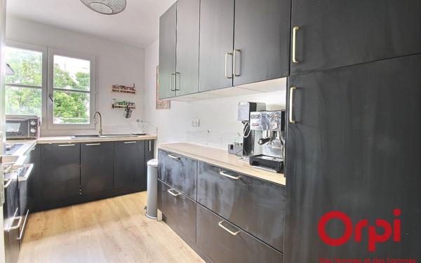 Appartement à vendre    5 pièces • 86,85 m2 Montigny-le-Bretonneux