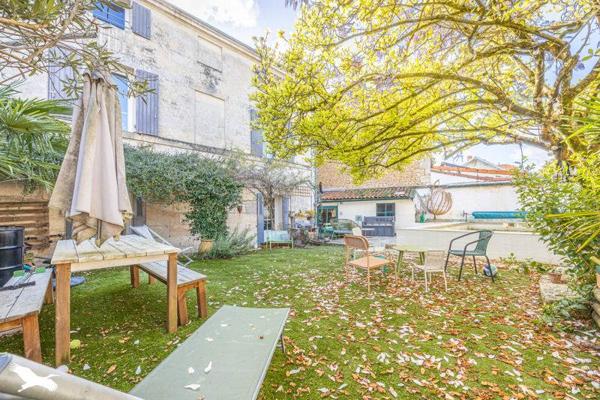Maison à vendre |                                       Niort |                                        8 pièces  |  190 m²