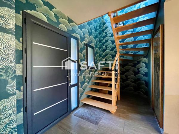 Maison d'architecte 259 m2, sur 2289 m2 de terrain