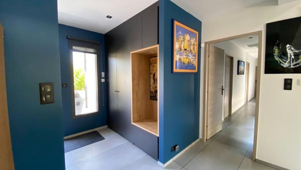 villa d'exception -  Mios - 4 chambres 233 m2, grands garages, prestations haut de gamme