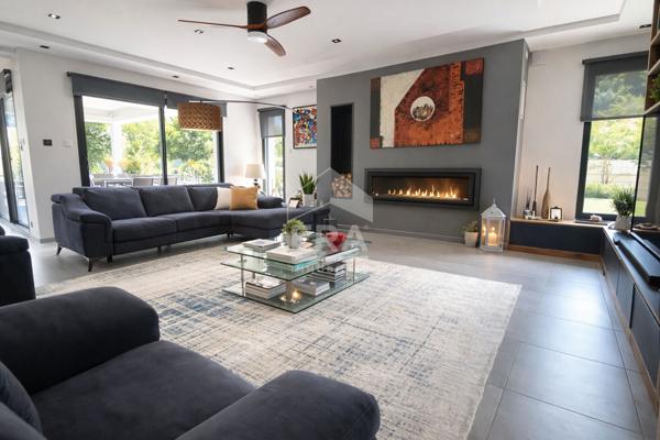 villa d'exception -  Mios - 4 chambres 233 m2, grands garages, prestations haut de gamme