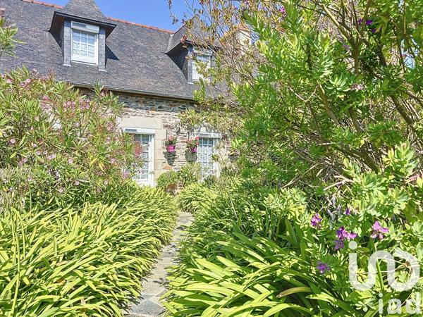 Maison 7 pièces de 190 m² à Ploubazlanec (22620)