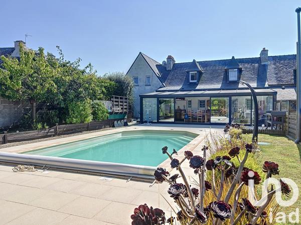 Maison 7 pièces de 190 m² à Ploubazlanec (22620)