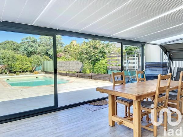 Maison 7 pièces de 190 m² à Ploubazlanec (22620)