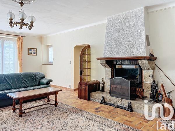 Maison 7 pièces de 190 m² à Ploubazlanec (22620)