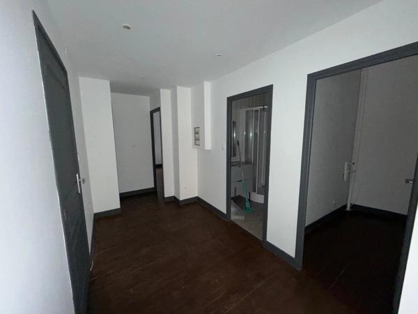 Location Appartement 3 pièces 65 m2 à Lavelanet