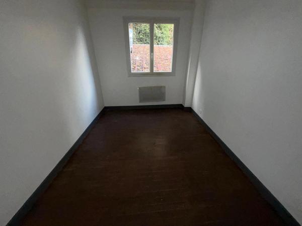 Location Appartement 3 pièces 65 m2 à Lavelanet