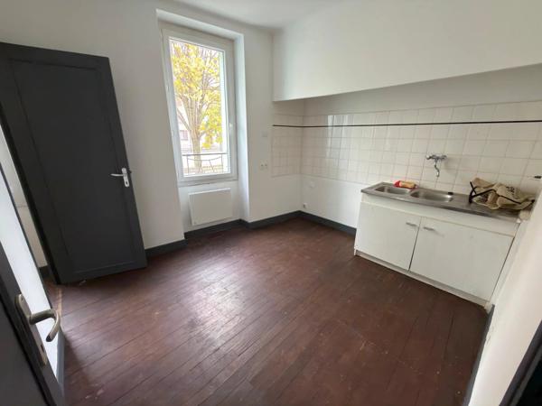 Location Appartement 3 pièces 65 m2 à Lavelanet