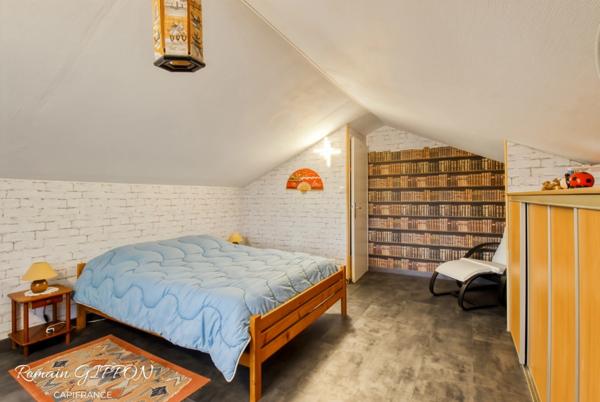 Maison Liverdun médiévale - 9 pièces - 212m2 habitables - 5 chambres - terrasse et garage double